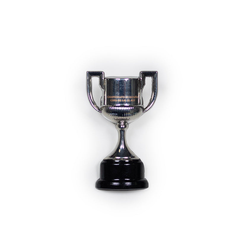 REPLICA PIN OF THE KING'S CUP TROPHY